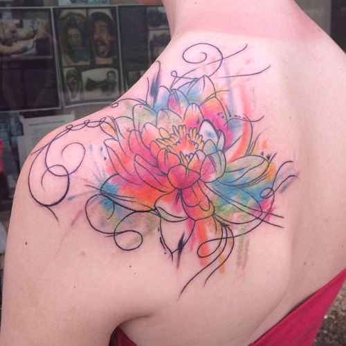 500x500 Left Back Shoulder Watercolor Lily Tattoo For Girls - Watercolor Lily Tattoo