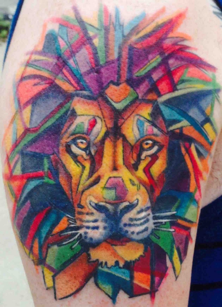 Разноцветный Лев тату