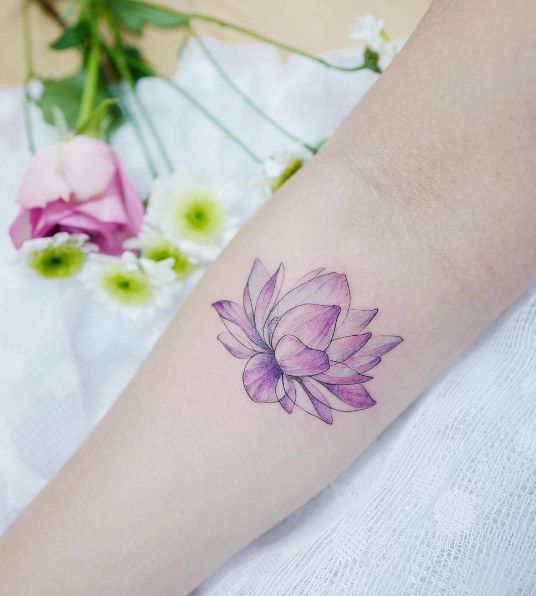 536x596 Utterly Beautiful Watercolor Tattoos We Love Tattoos On - Watercolor Lotus Tattoo