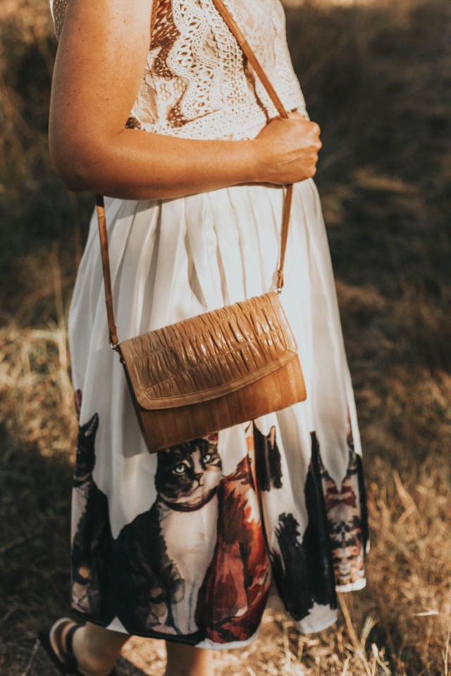 640x960 Chic Wish Wildcat Illustration Watercolor Printed Midi Skirt - Watercolor Midi Skirt