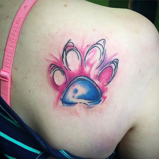 640x640 20 Amazing Paw Print Tattoos With Deep Connection - Watercolor Paw Print