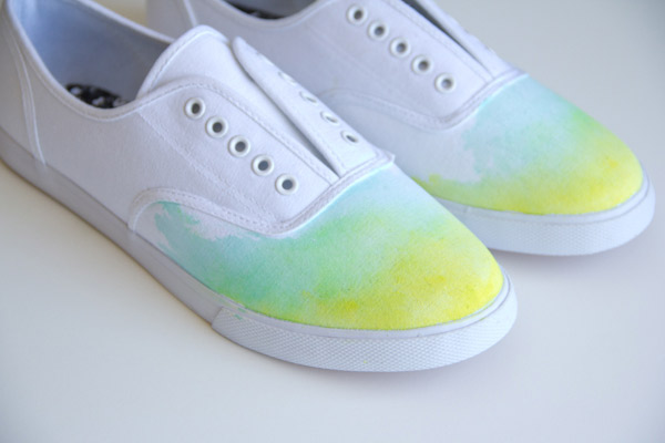 600x400 Diy Ombre Watercolor Shoes Lovely Indeed - Watercolor Shoes