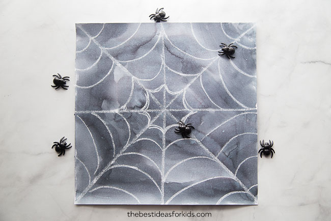 650x434 Spider Crafts - Watercolor Spider Web