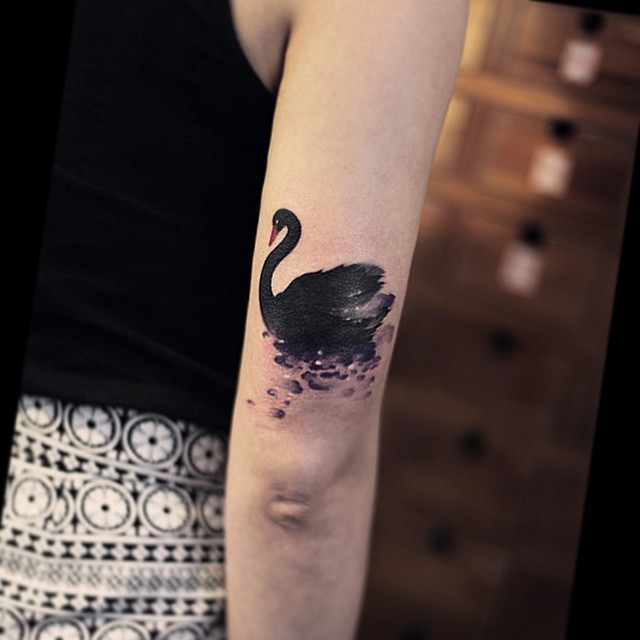 640x640 Black Swan Tattoo Watercolor Best Tattoo Ideas Gallery - Watercolor Swan Tattoo