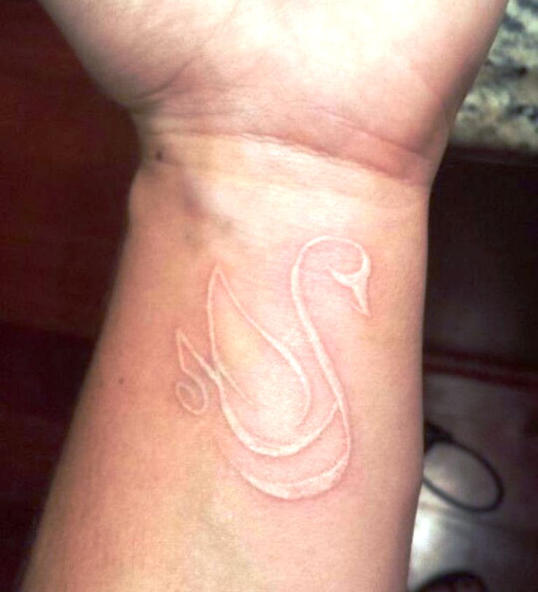 768x845 20 Famous Swan Tattoo Ideas And Designs To Try - Watercolor Swan Tattoo