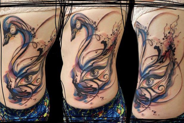 620x413 46 Brilliant Watercolor Tattoos - Watercolor Swan Tattoo