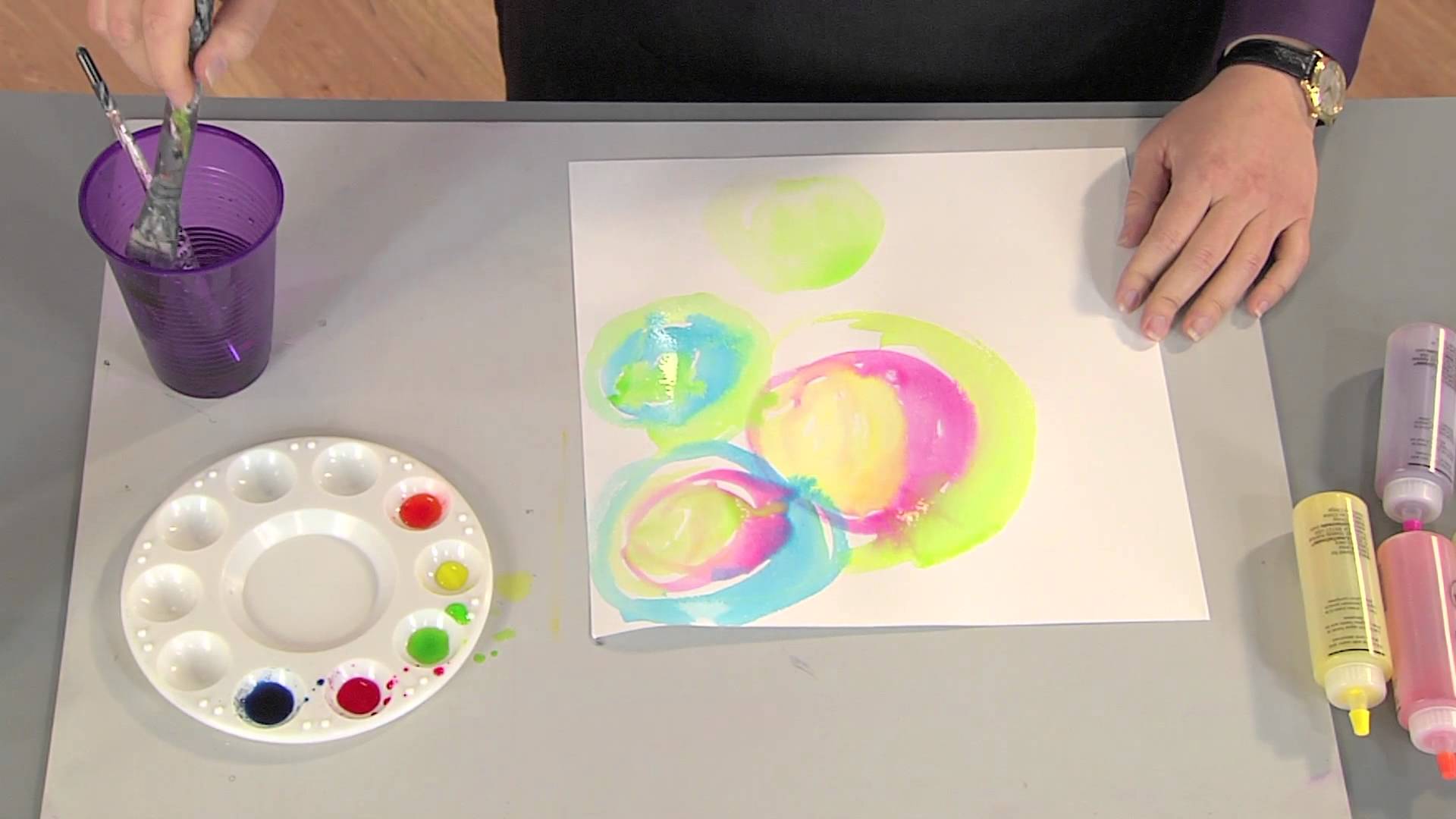 1920x1080 412 4 Julie Fei Fan Balzer Creates A Tie Dye Look With A - Watercolor Tie Dye