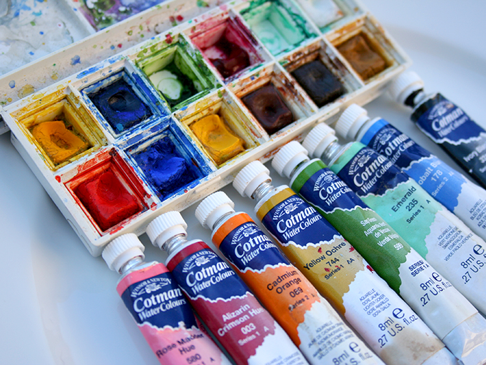 710x534 Choosing Watercolor Paints In A Tube Vs. In A Pan - Watercolor Tubes