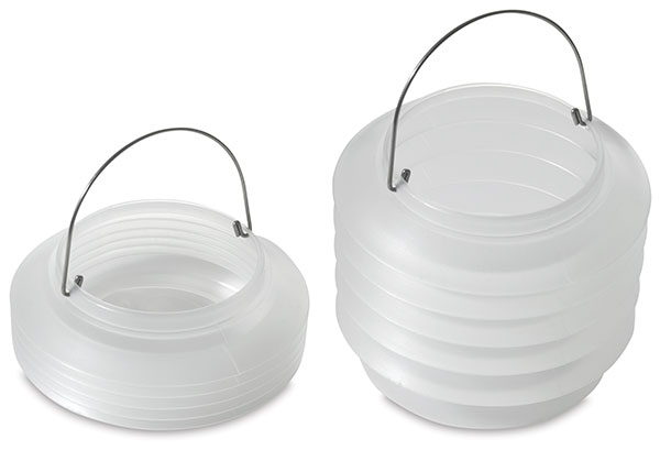 600x409 Holbein 4 Bellows Type Water Bucket - Watercolor Water Bucket