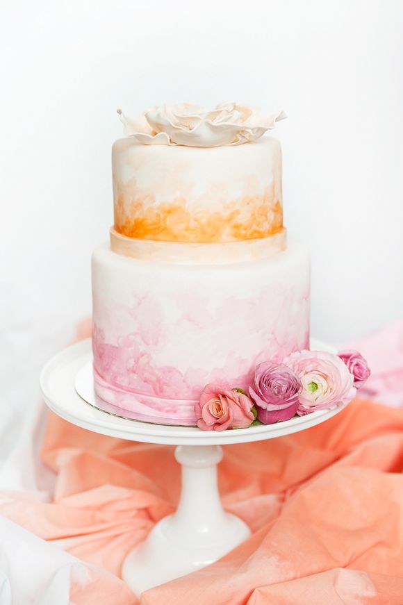 580x871 Wedding Cake Wednesday - Watercolor Wedding Cake