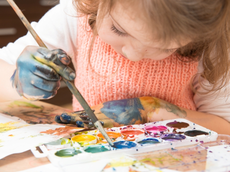767x575 Safe Use Of Art Products - Watercolour Paintings Of Children