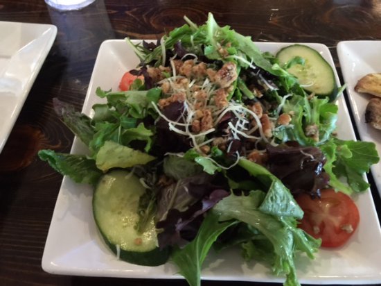 550x412 Delicious Fresh Salad With Lemon Vinaigrette - Wine Bar Watercolor