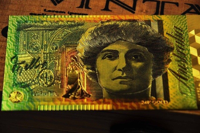 640x426 Aud 100 Banknote 999.9 Pure Gold Colorful Australia 100 Dollar - 100 Dollar Bill Painting