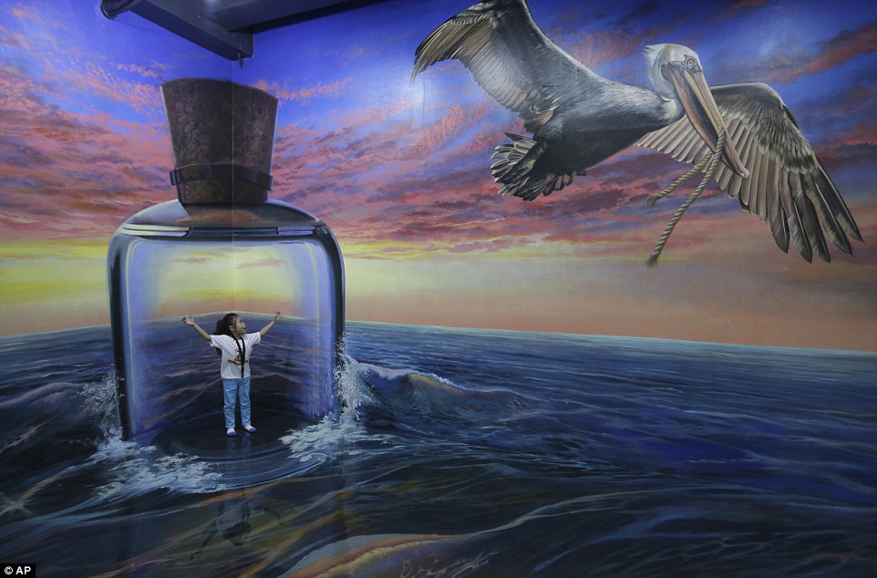 962x634 Interactive 3d Art Museum In The Philippines Lets You Become Part - 2 Dimensional Painting