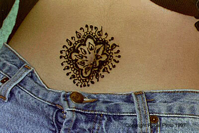 400x267 Rupal's Art Gallery - A Navel Painting