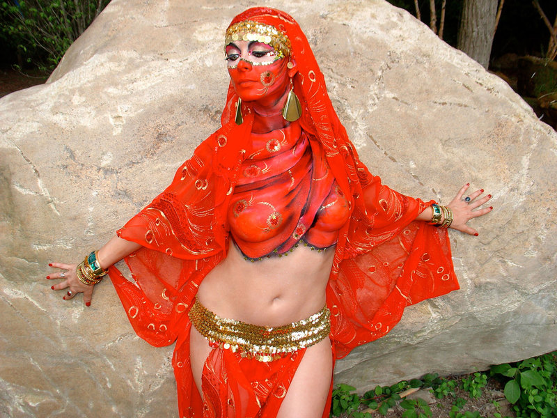 800x600 Hire A Body Painter For Events, Photo Shoots, Promotional - A Navel Painting