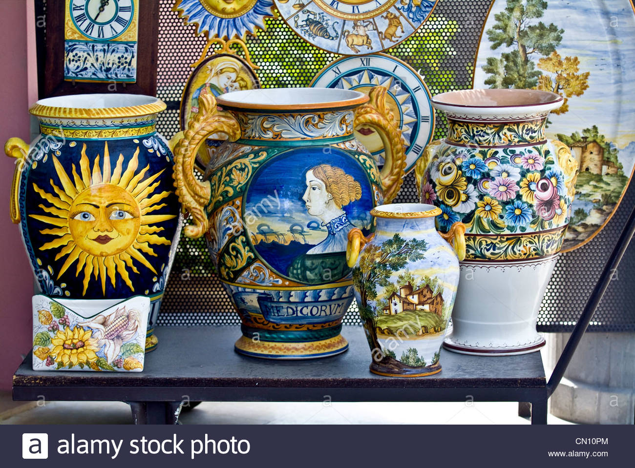 1300x959 Italy Abruzzi Castelli Painting Ceramic Stock Photo 47351100 - Abruzzi Painting