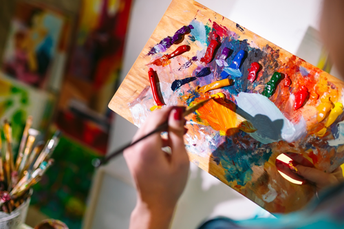 500x333 Adult Focus On Oil Painting - Adult Painting