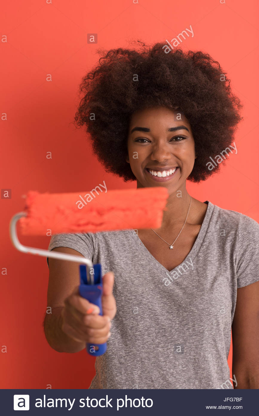 867x1390 Portrait Of A Young Beautiful African American Woman Painting Wall - African American Woman Painting