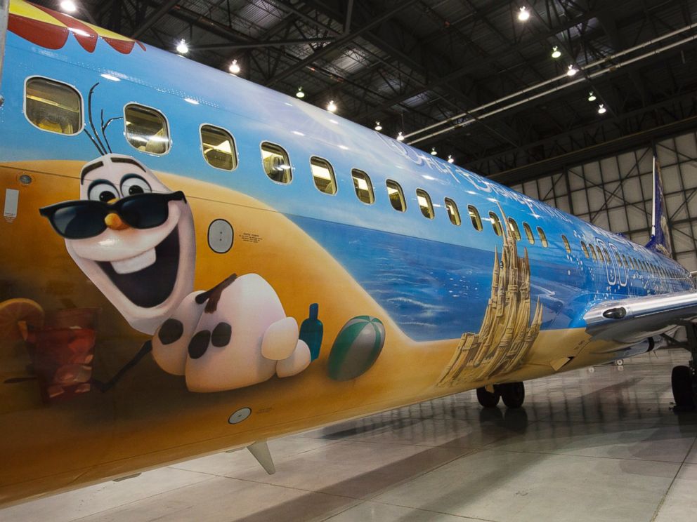 992x744 Canadian Airline Westjet Debuts Its - Airplane Movie Painting