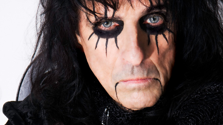 720x405 Alice Cooper Finds Lost Andy Warhol Painting In Storage Lock Up - Alice Cooper Painting