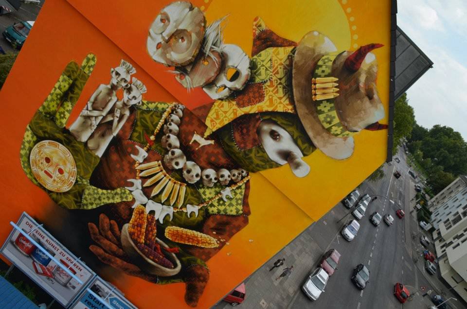 960x636 Traditional South American Symbols Appear In This Enormous - American Graffiti Painting