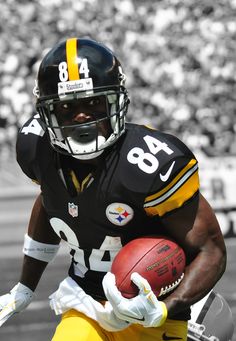 236x341 Wide Receiver Antonio Brown Of The Pittsburgh Steelers Reacts - Antonio Brown Painting