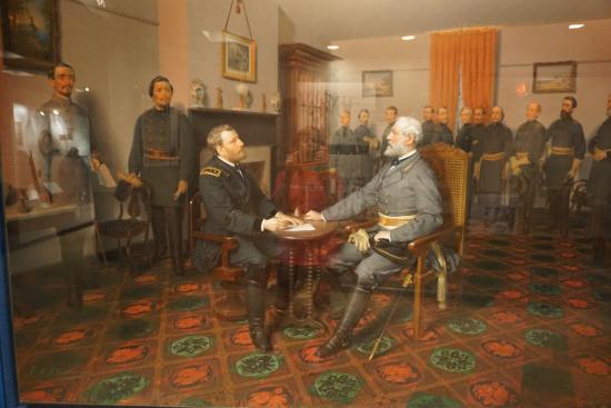 550x367 Painting Of The Surrender That Took Place In The Mclean House - Appomattox Court House Surrender Painting