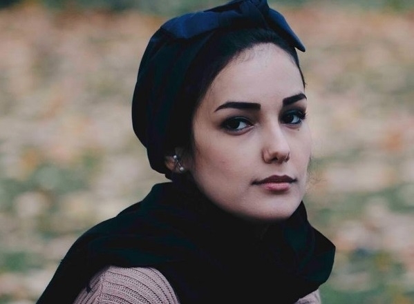 599x441 Visualising The Invisible Arab Women Artists Reveal Untold - Arabic Woman Painting