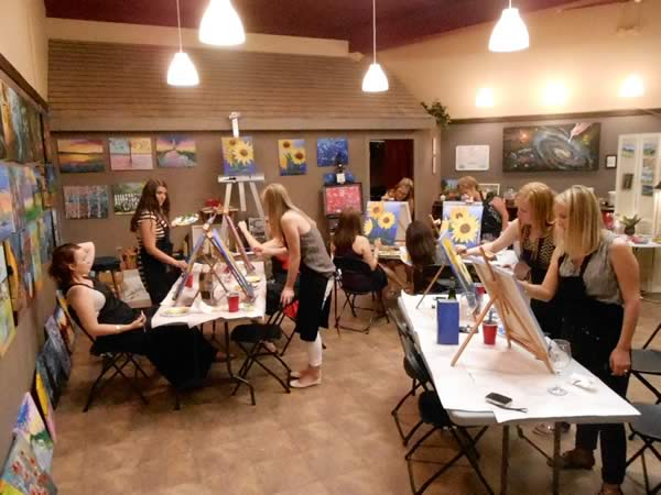 600x450 Stroke Of Genius Wine And Paint Studio In Waukesha, Wi - Art And Wine Painting