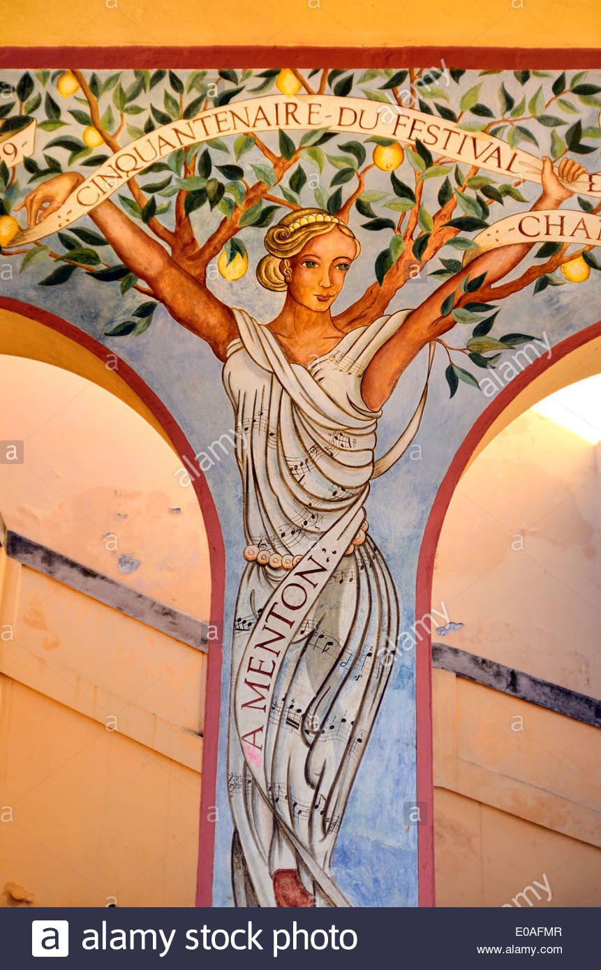 861x1390 Art Deco Woman Or Figure Painted On Wall In The Old Town Menton - Art Deco Woman Painting