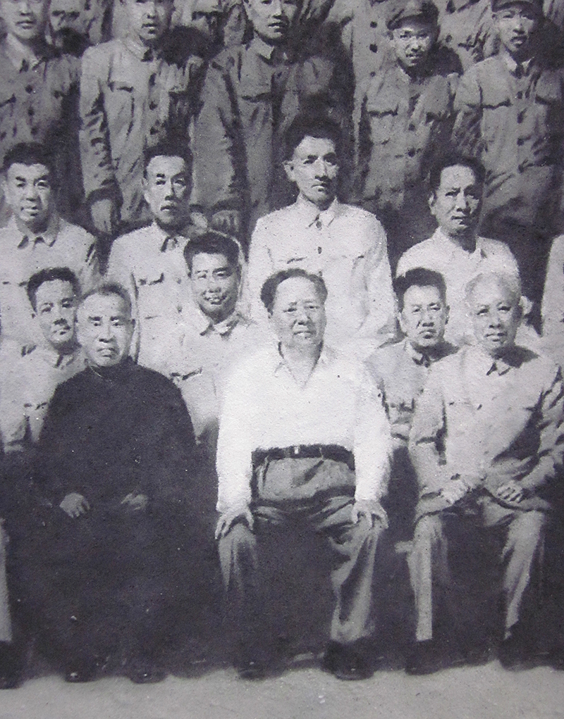 800x1021 Artasiapacific Zhang Huan Studio In Shanghai - Ash Painting