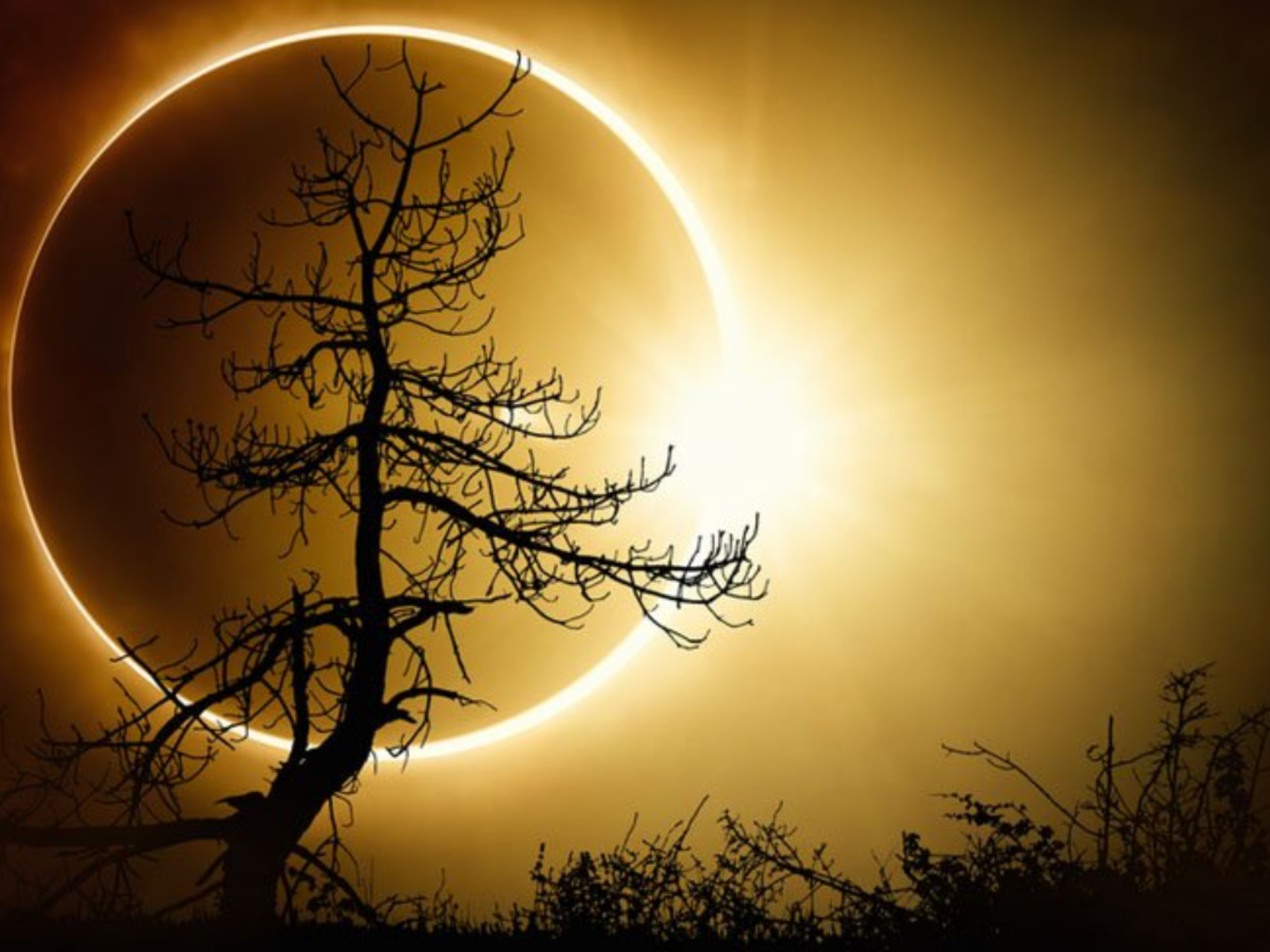 2048x1536 Eclipse Of The Sun. God's Cool Creations. Painting Inspiration - Awesome Painting