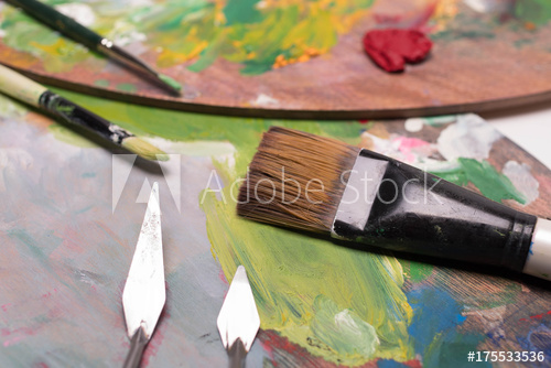 500x334 Artist Paint Brushes,palette Knifeand Oil Paint On Wooden Artistic - Back To School Painting