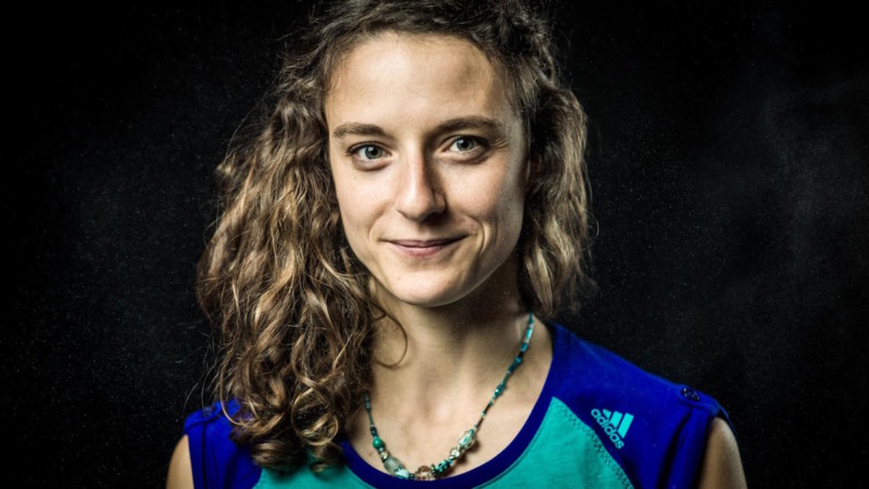 800x450 Why Backlight Is The Most Epic Light - Backlit Portrait Painting