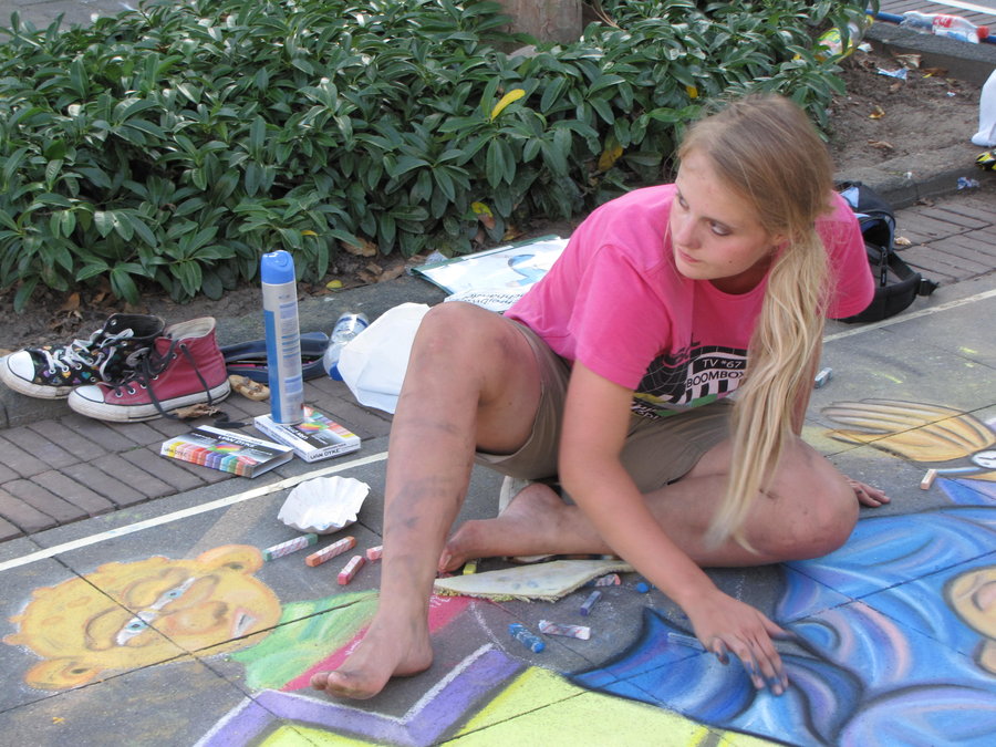 900x675 Barefoot Painting In Geldern By Burkhard1955 - Barefoot Painting