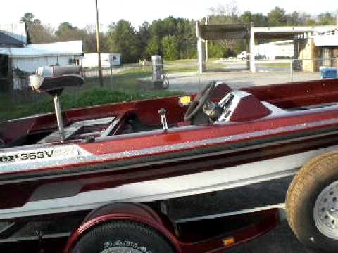 480x360 Painting Ranger Boat 003.avi - Bass Boat Painting