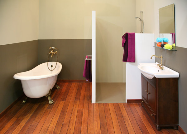 600x429 Tips For Painting Bathrooms - Bathroom Painting