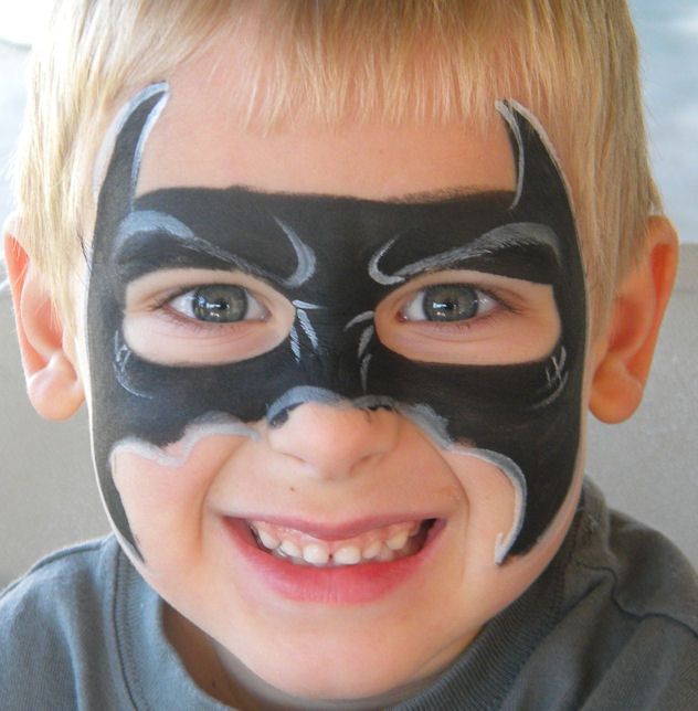 632x644 A More Detailed Batman Mask Face Painting. Amy - Batman Face Painting