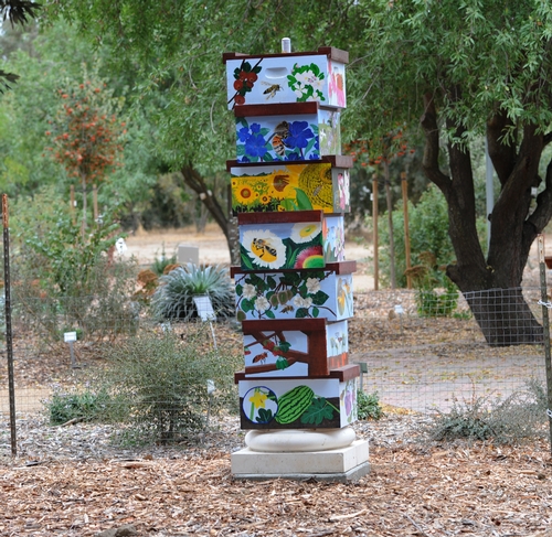 500x487 What To Consider When Painting A Beehive Lse Bees - Beehive Painting