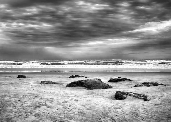 Black And White Beach Painting at PaintingValley.com | Explore ...