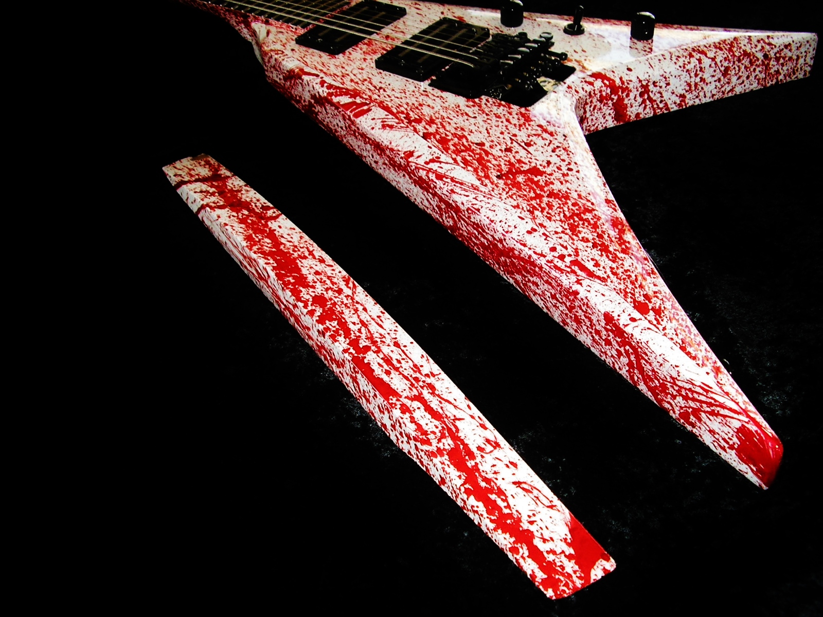 1600x1200 Washburn V Blood Splatter Paint Repair - Blood Splatter Painting