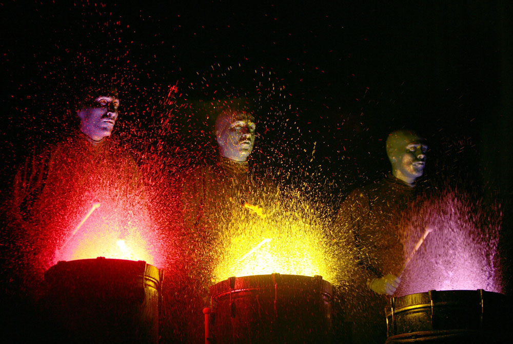 1000x670 New Blue Man Group Show Featuring Giant Ipads Opens In Orlando - Blue Man Group Painting