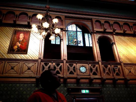 550x412 Van Hoytl's Boy With Apple In The Secret Gallery (The Unnamed - Boy With Apple Painting