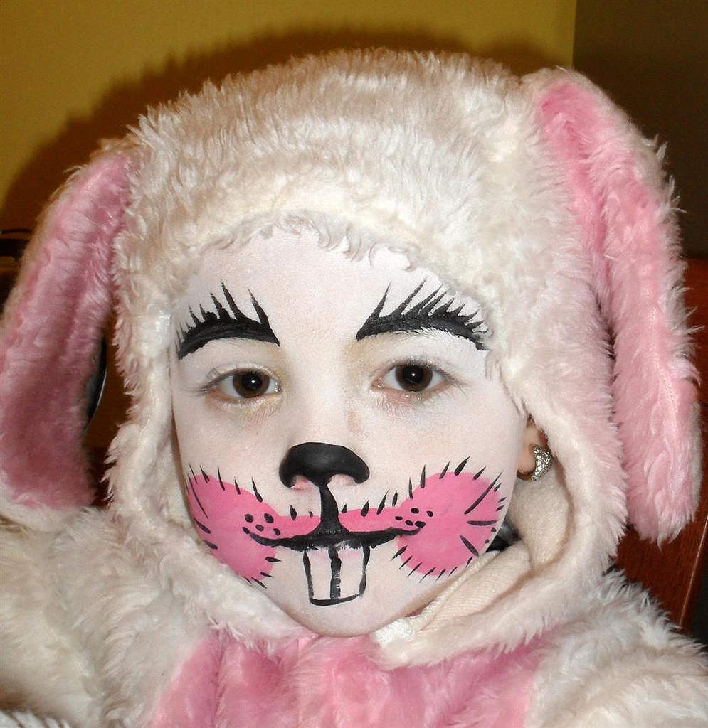 995x1024 The World's Best Photos Of Painting And Snazaroo - Boy With Rabbit Painting