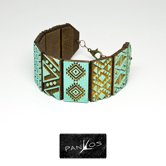 570x570 Hand Painted And Marquetry Wood Jewelry By Pankos And Giveaway - Bracelet Painting