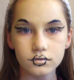 250x272 Bratz Face Painting Step By Step - Bratz Painting