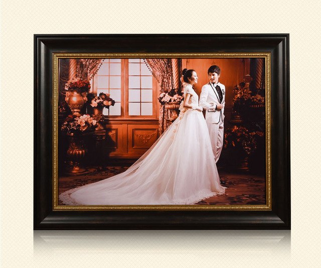 640x534 Christmas Wedding Day Best Present - Bride And Groom Painting