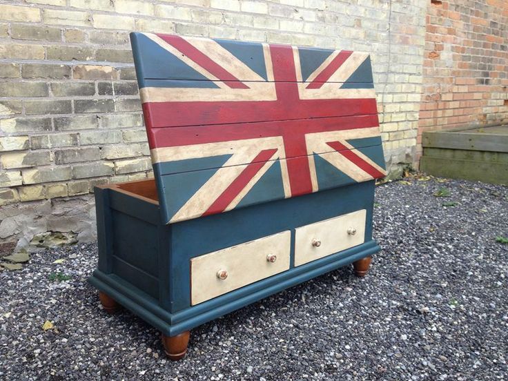 736x552 British Flagunion Jack Chalk Chest Painted By Kathie - British Flag Painting