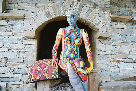 450x302 Thailand's Body Painting Competition Preserve The Paradise - Buddy Painting